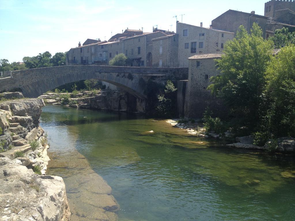 Anna'S Gite Apartman Lagrasse Szoba fotó