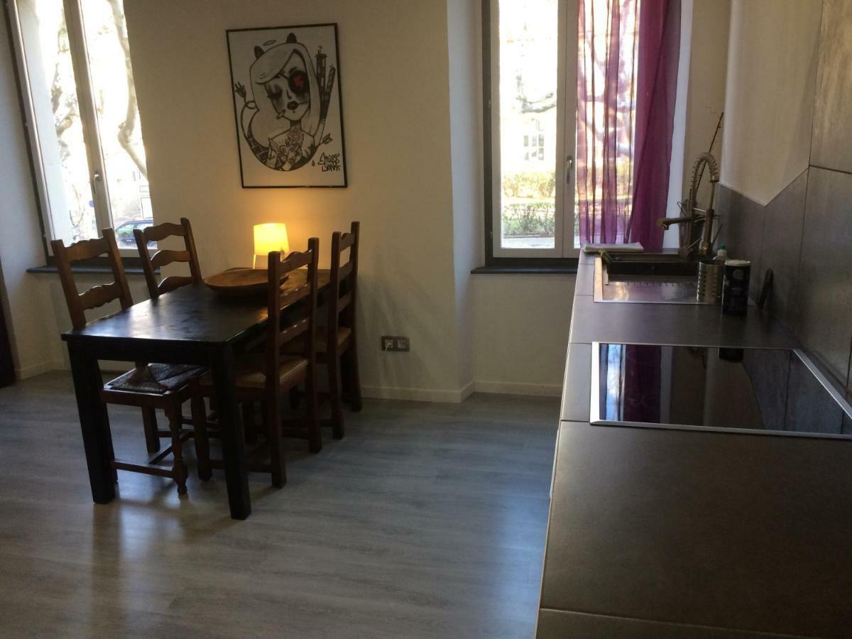 Anna'S Gite Apartman Lagrasse Kültér fotó